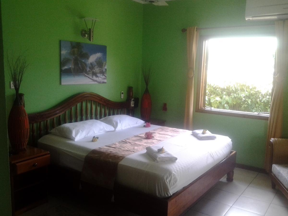Villa Creole Диг Екстериор снимка